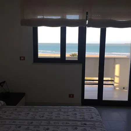 Attico Fronte Mare Апартаменты *