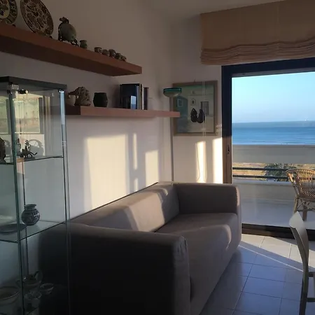 Апартаменты Attico Fronte Mare Поццалло