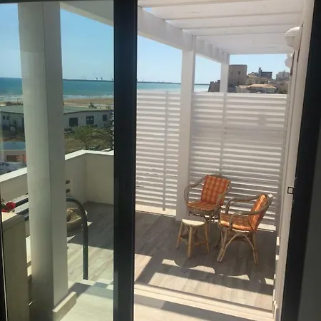 Апартаменты Attico Fronte Mare *